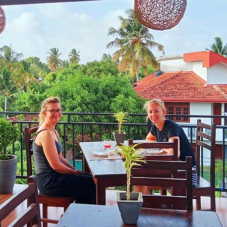 Ayubowan Homestay Katunayaka Luaran gambar