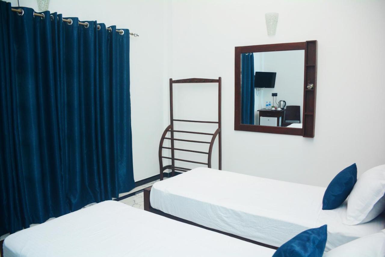 Ayubowan Homestay Katunayaka Luaran gambar