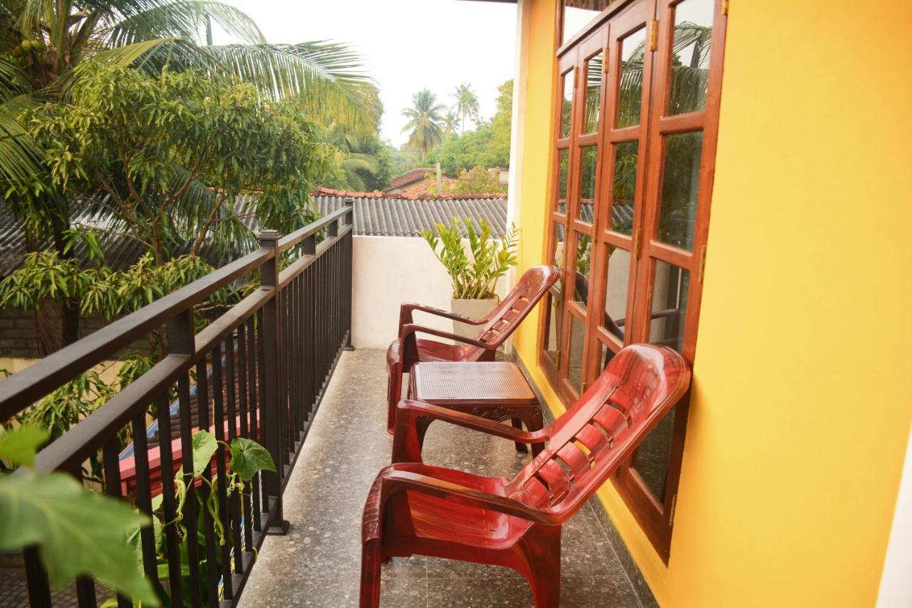 Ayubowan Homestay Katunayaka Luaran gambar