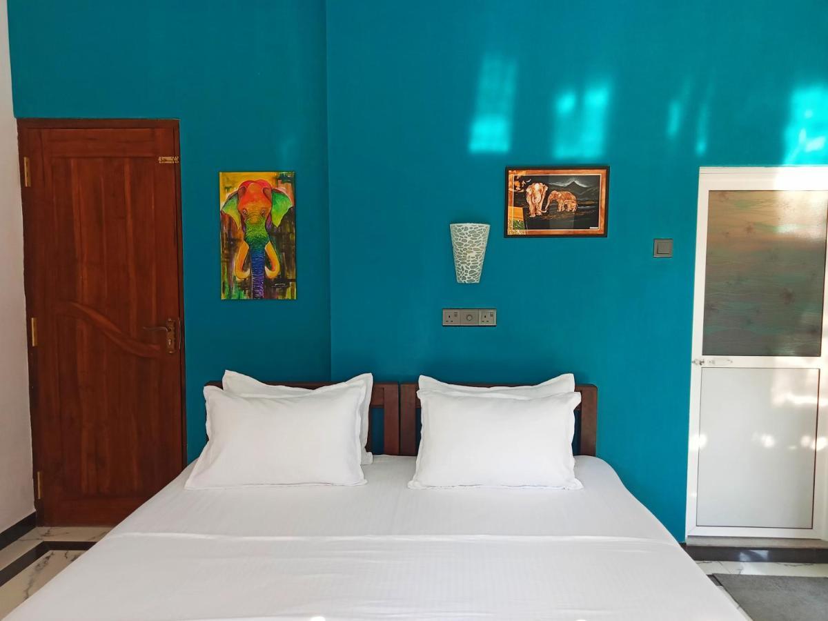Ayubowan Homestay Katunayaka Luaran gambar