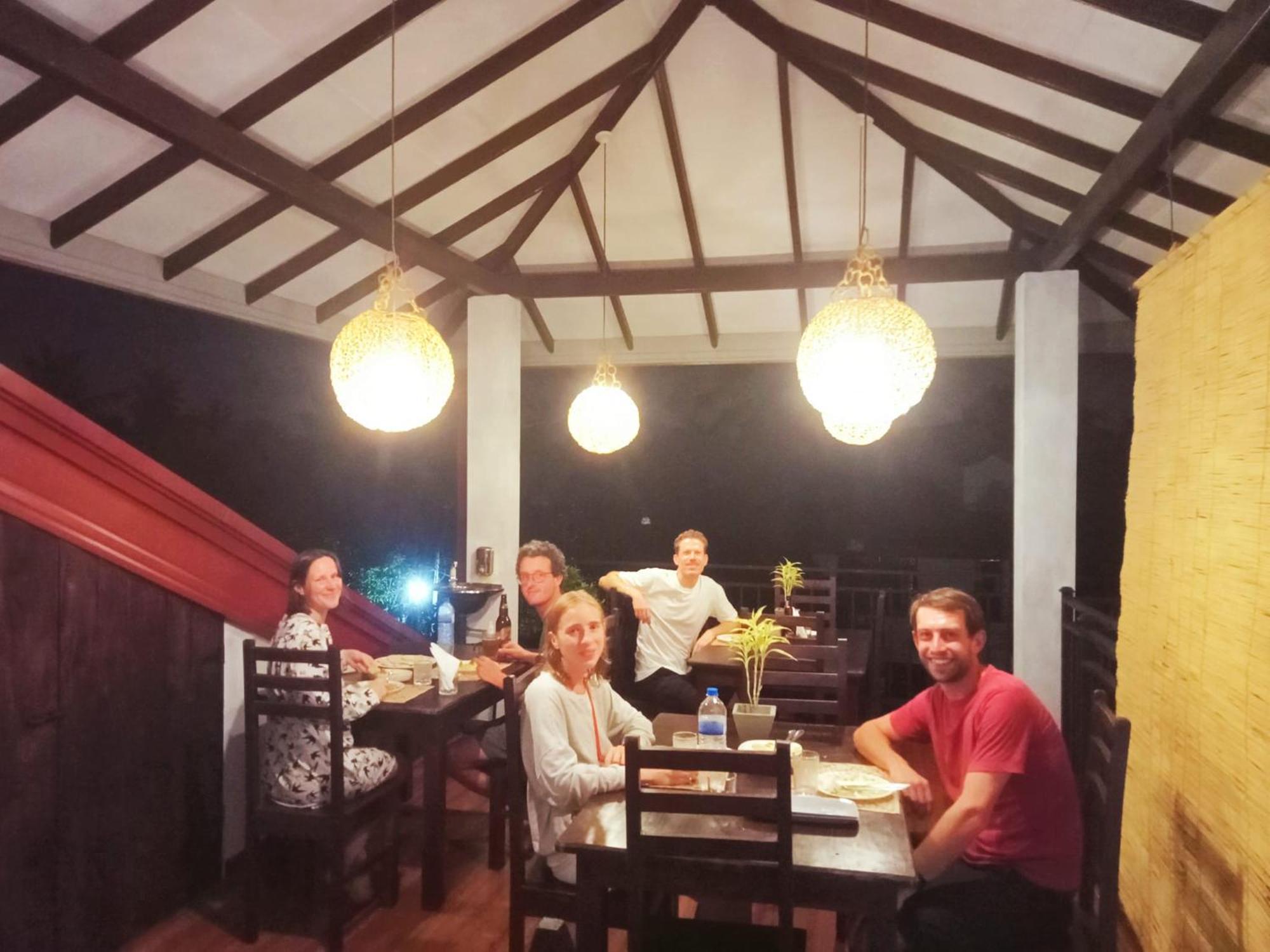 Ayubowan Homestay Katunayaka Luaran gambar