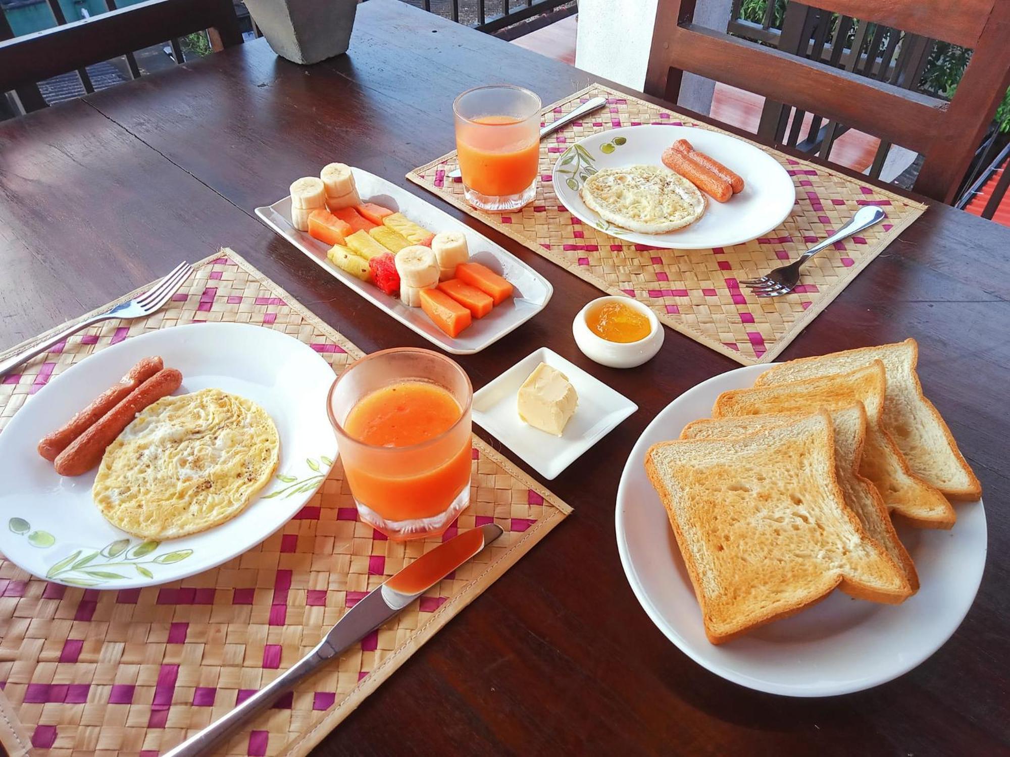 Ayubowan Homestay Katunayaka Luaran gambar